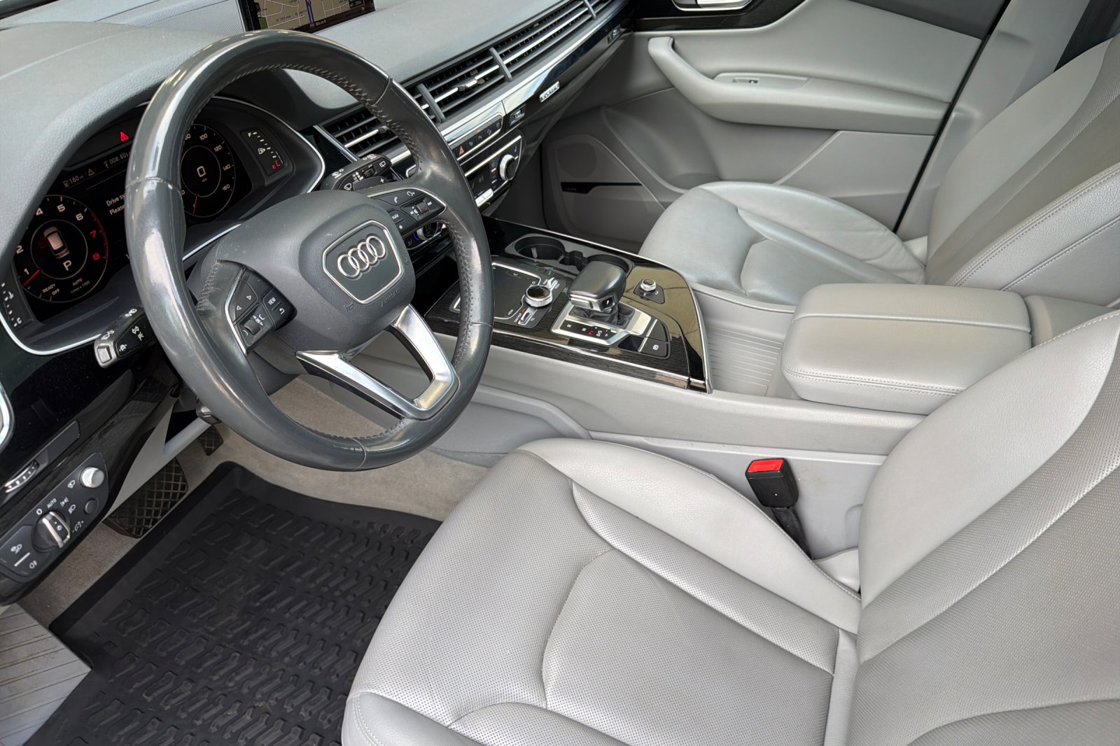 Used 2019 Gray Audi 55 Prestige image 7