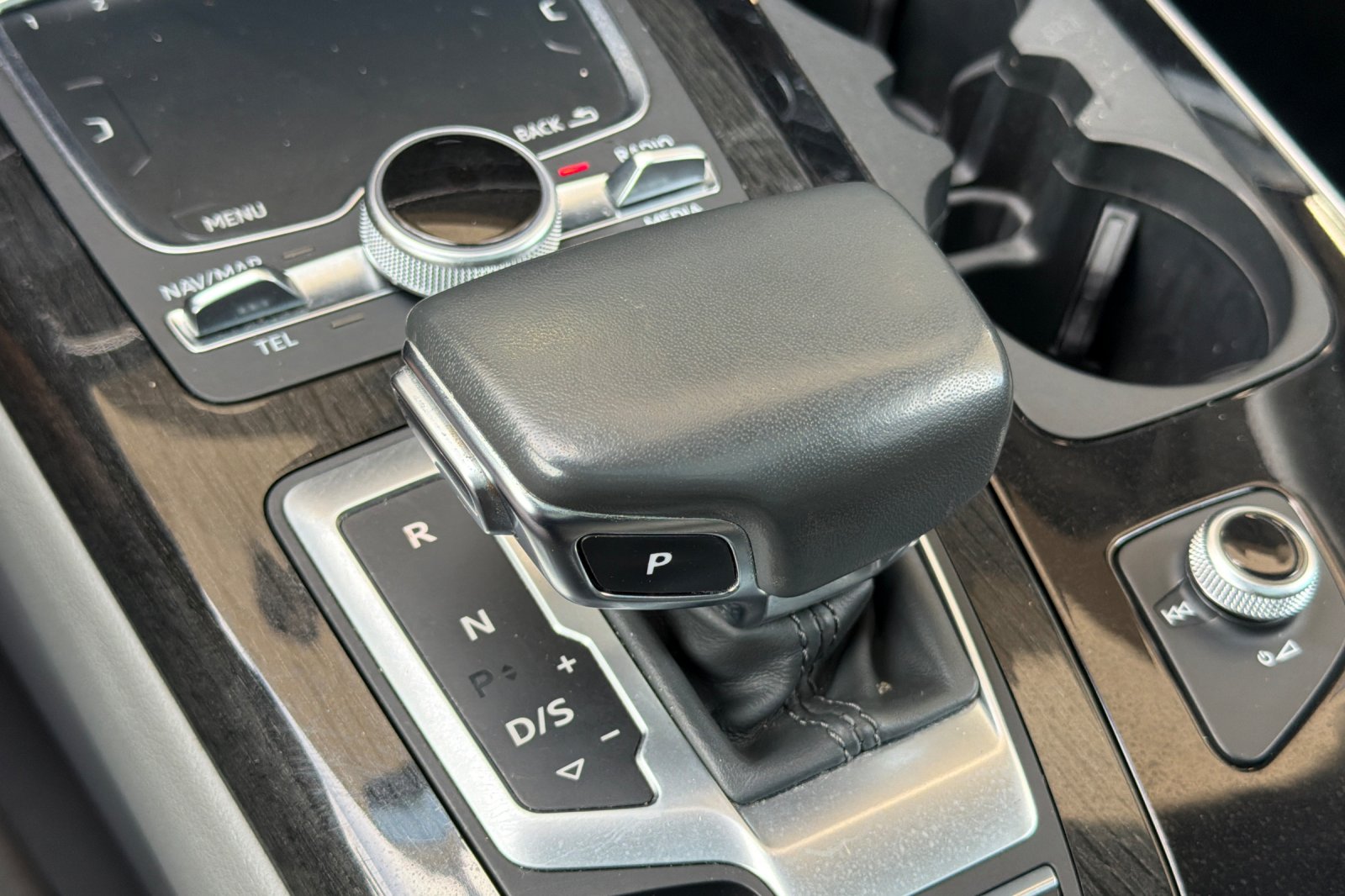 Used 2019 Gray Audi 55 Prestige image 19