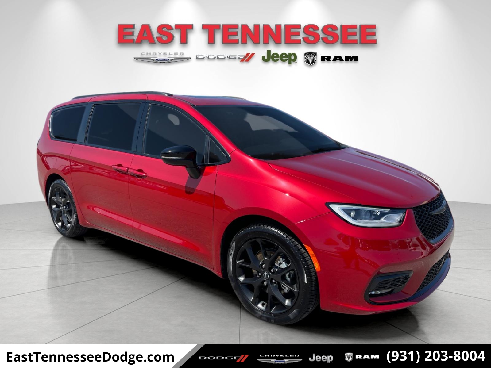 2026 Chrysler Pacifica Limited's photo