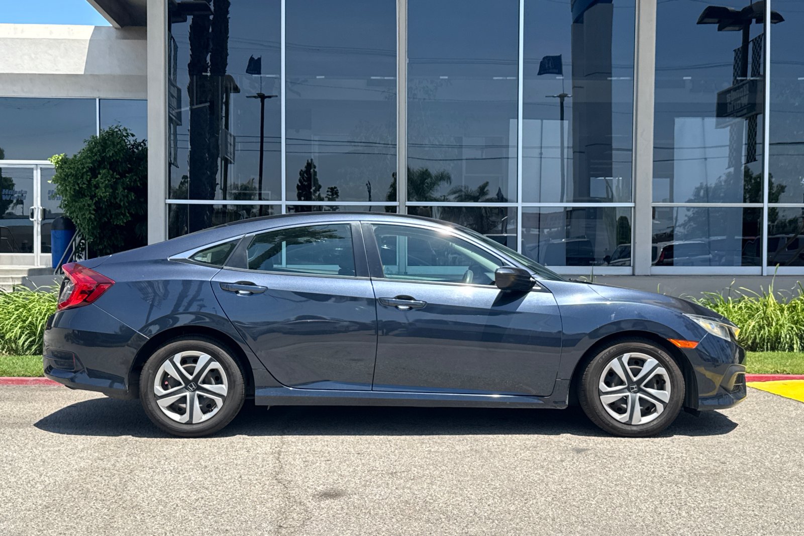Certified Used 2017 Polished Metal Metallic Honda LX image 4
