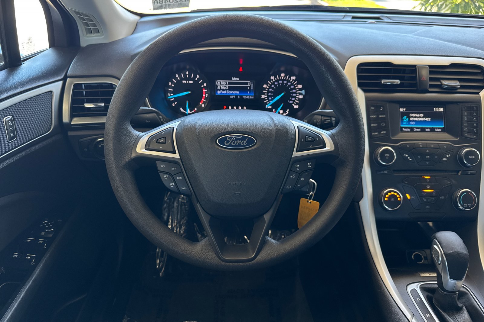 Used 2015 Magnetic Ford SE image 14