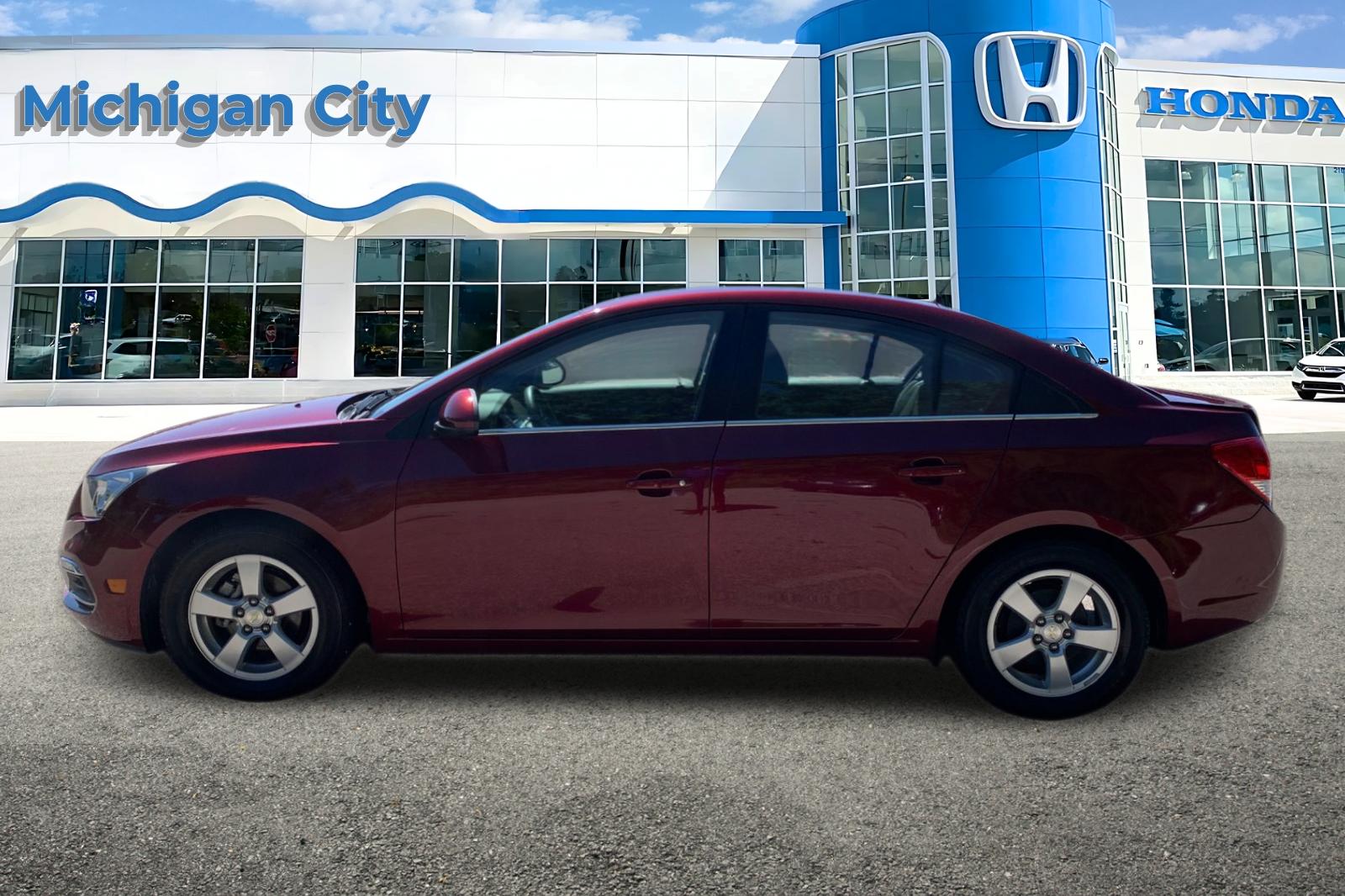 Used 2016 Chevrolet Cruze Limited 1LT with VIN 1G1PE5SB6G7100612 for sale in Michigan City, IN