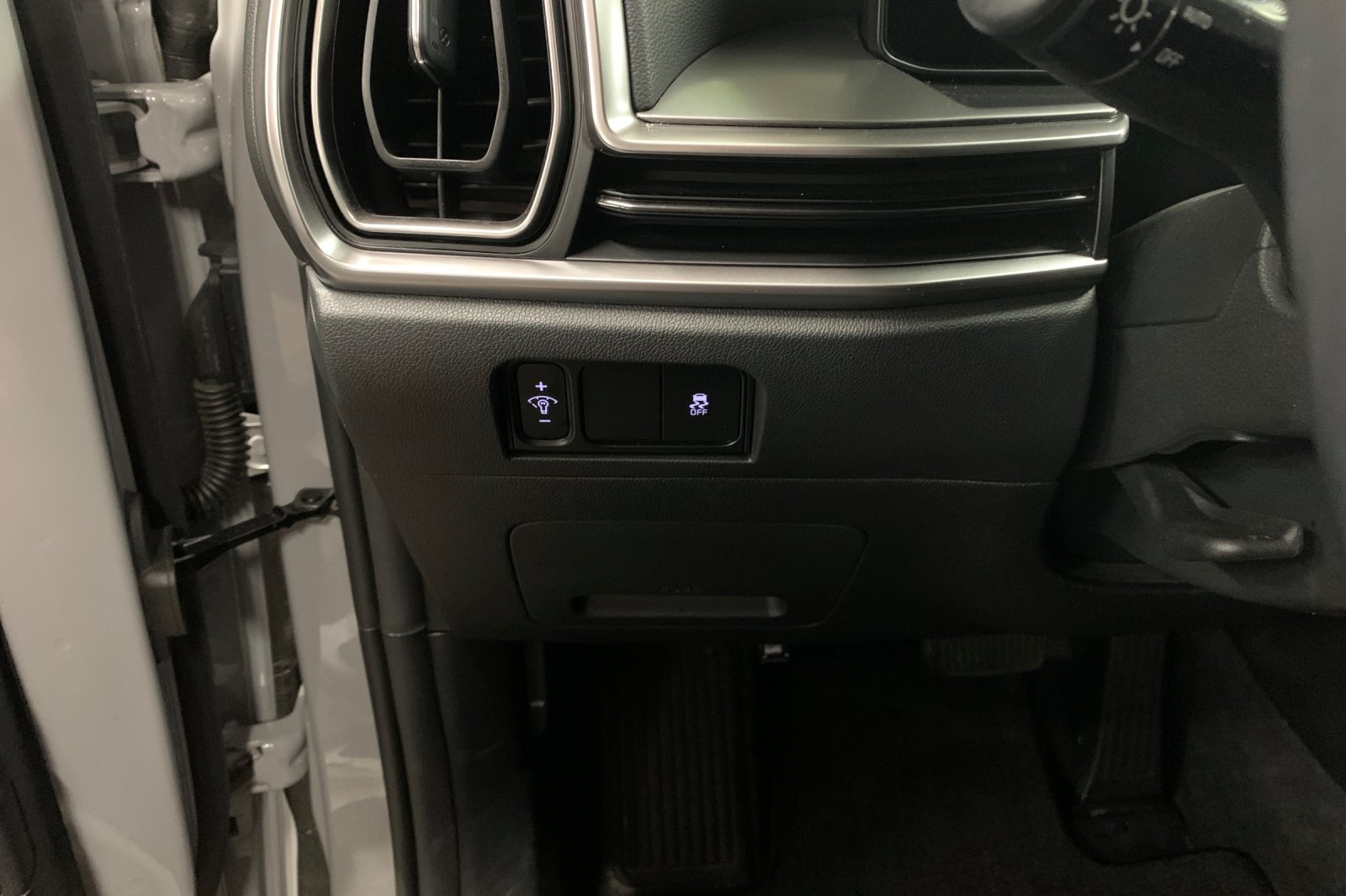Used 2025 Gray Kia S image 33