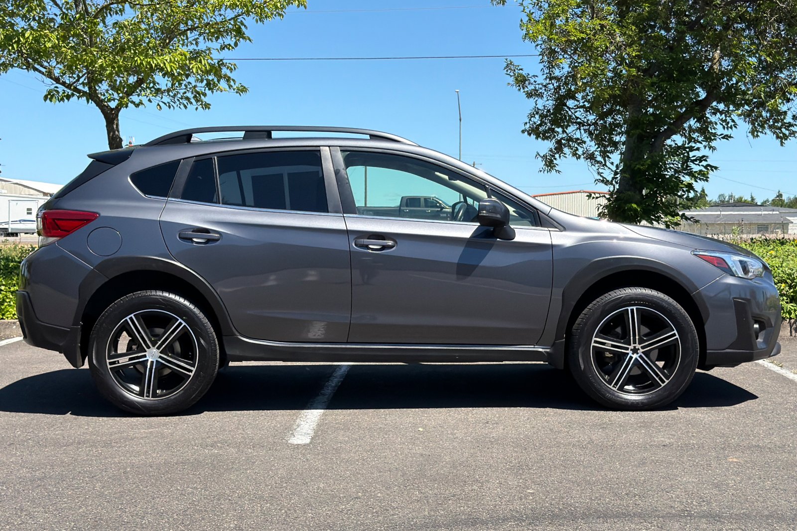 Used 2022 Gray Subaru Limited image 3