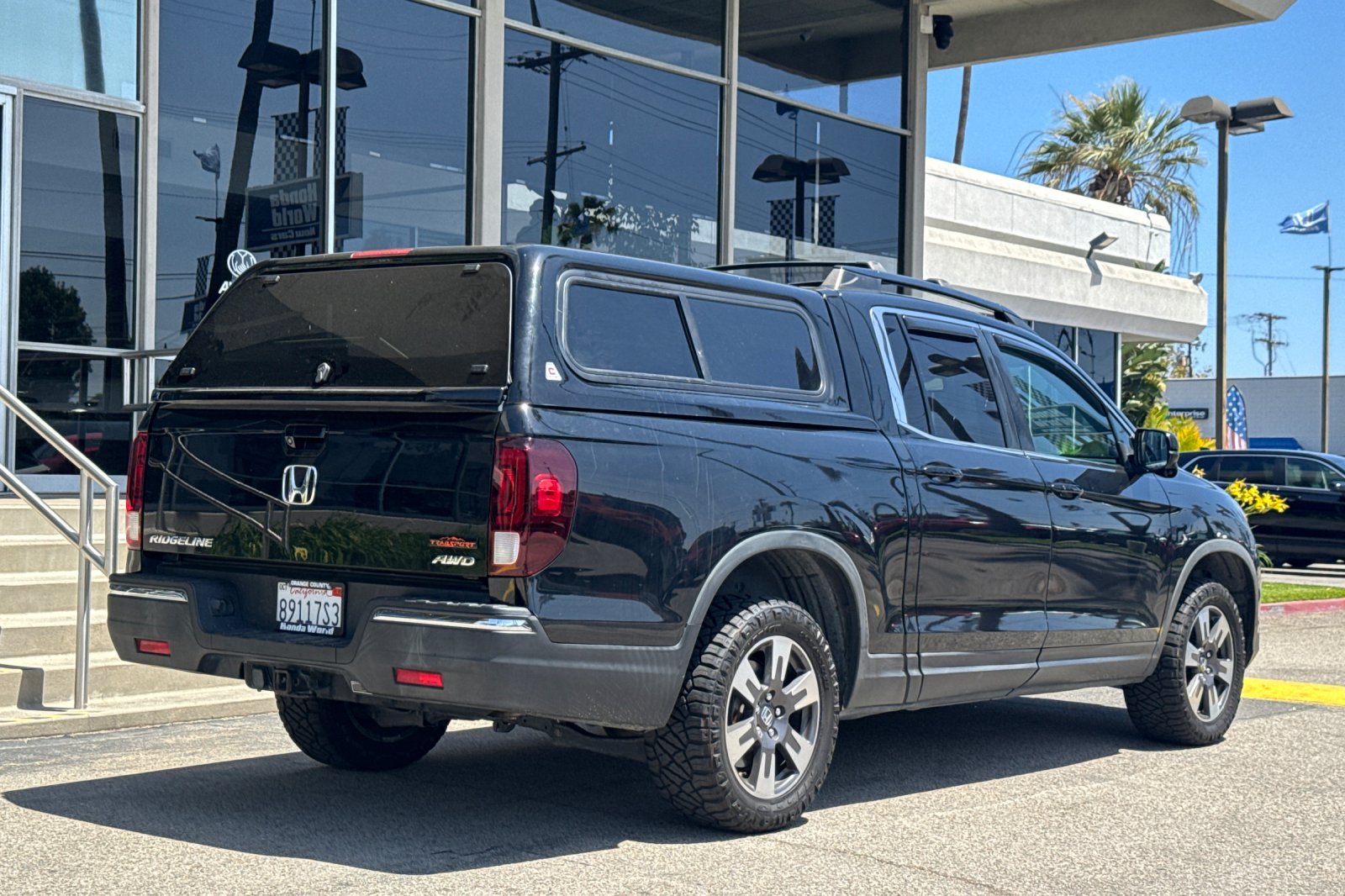 Certified Used 2019 Crystal Black Pearl Honda RTL-T image 5