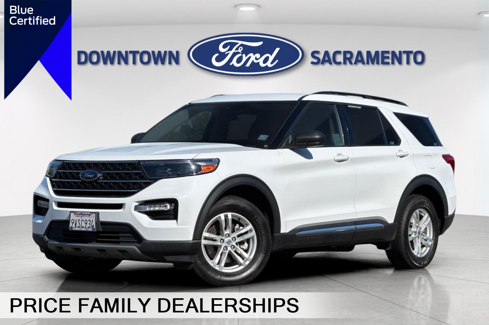 2023 Ford Explorer XLT 4WD's photo