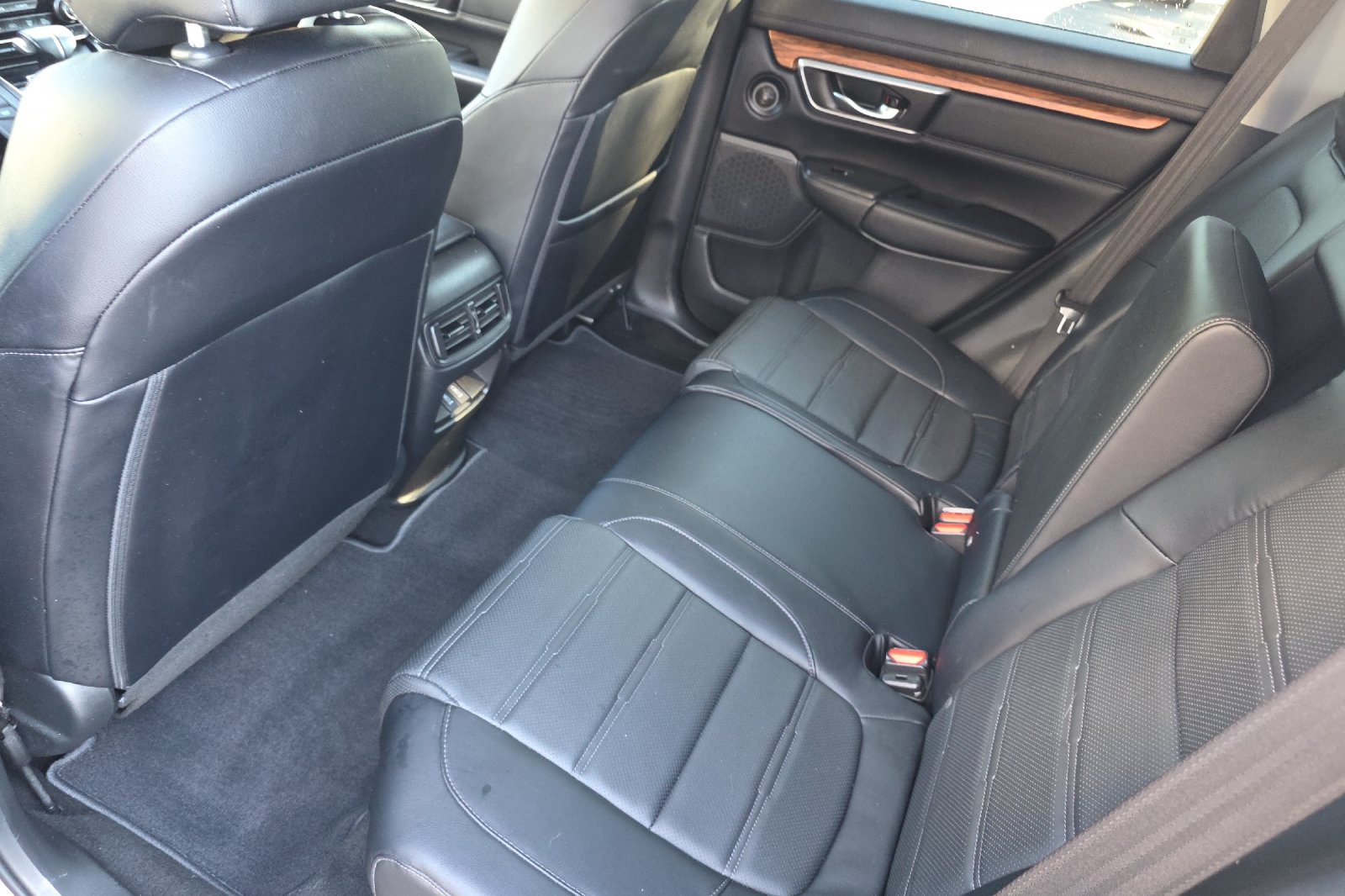 Used 2018 Modern Steel Metallic Honda EX-L image 12