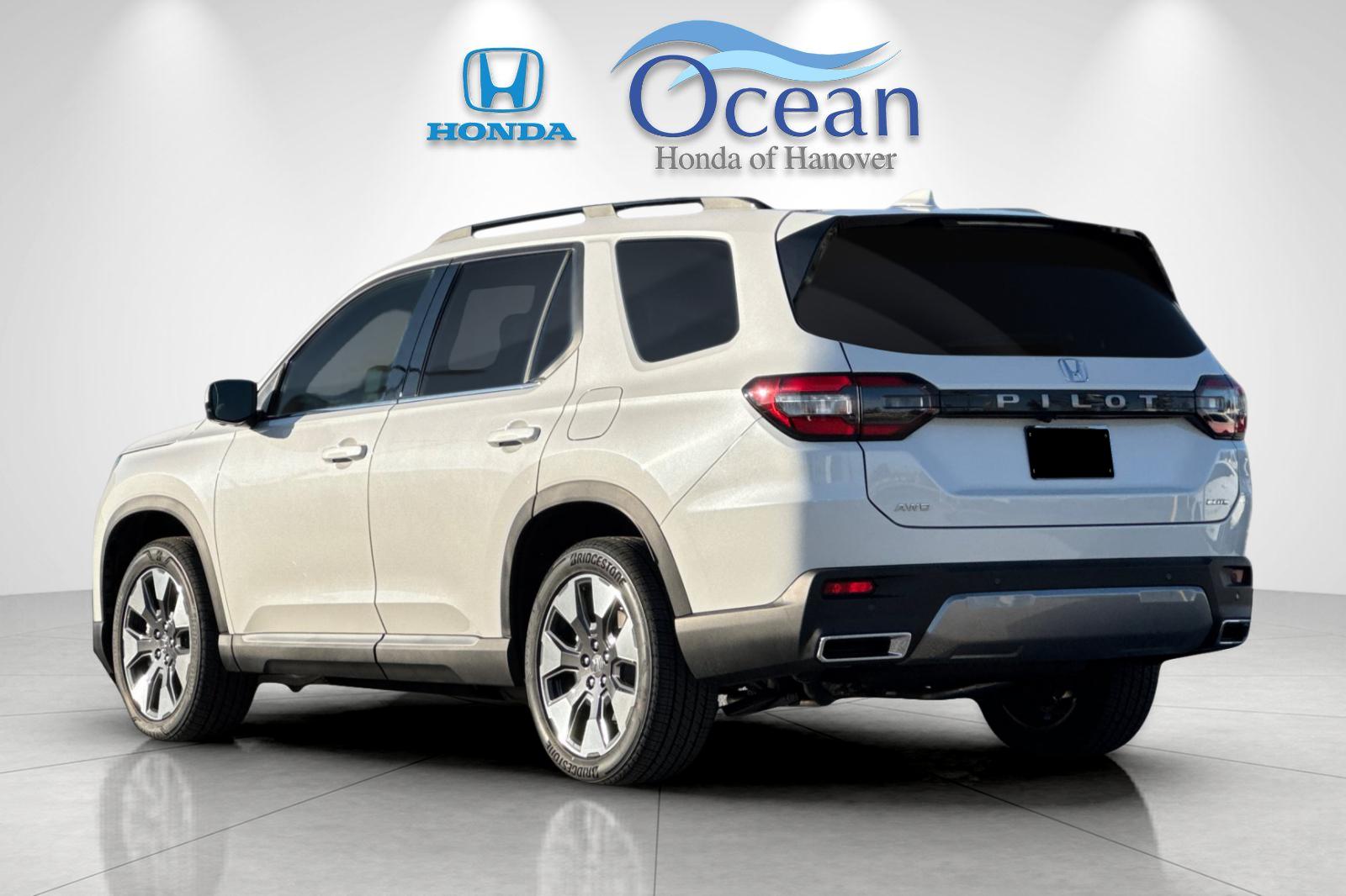New 2026 Platinum White Pearl Honda Elite image 3