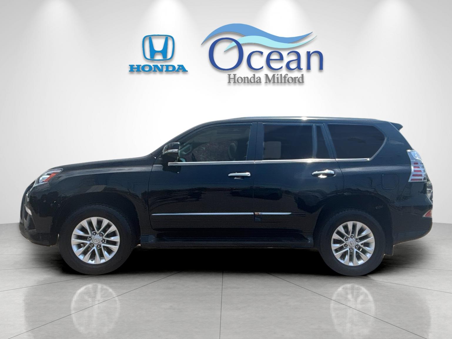 Used 2019 Onyx Black Lexus 460 image 6