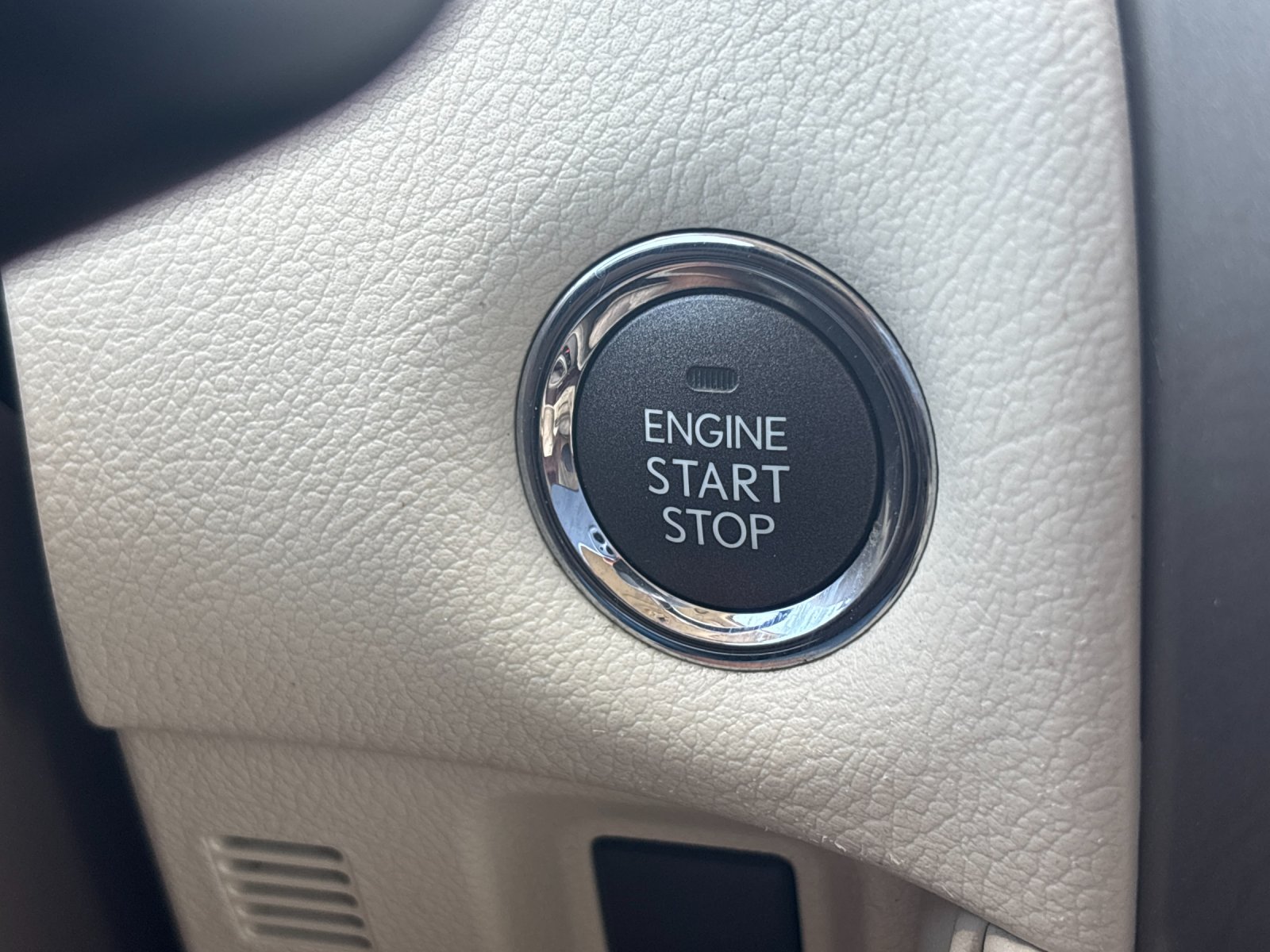 Used 2019 Onyx Black Lexus 460 image 24