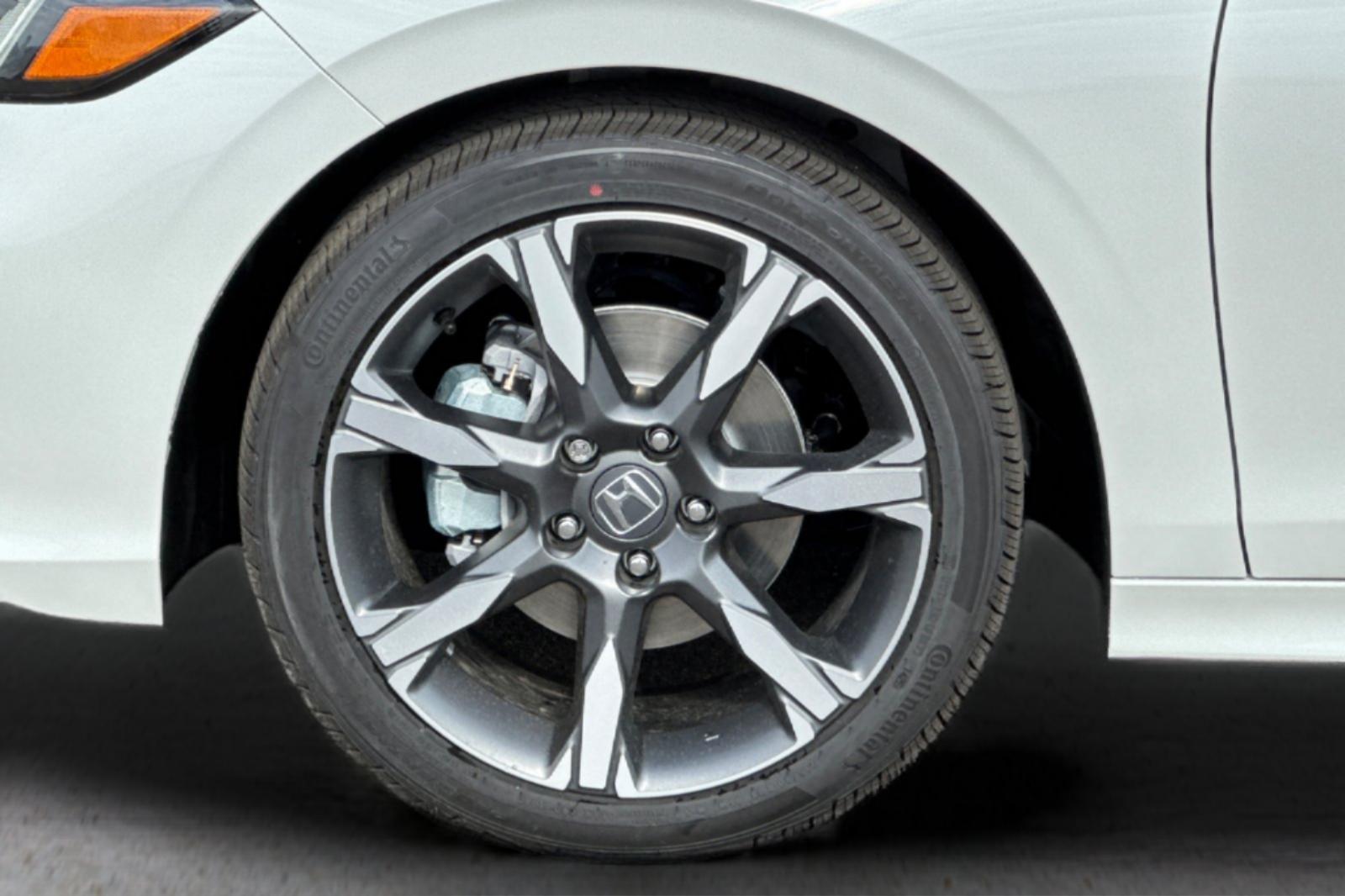 New 2026 Platinum White Pearl Honda 2WD Sport Hybrid image 32