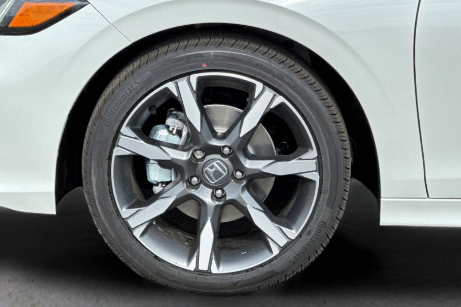 New 2026 Platinum White Pearl Honda 2WD Sport Hybrid image 29