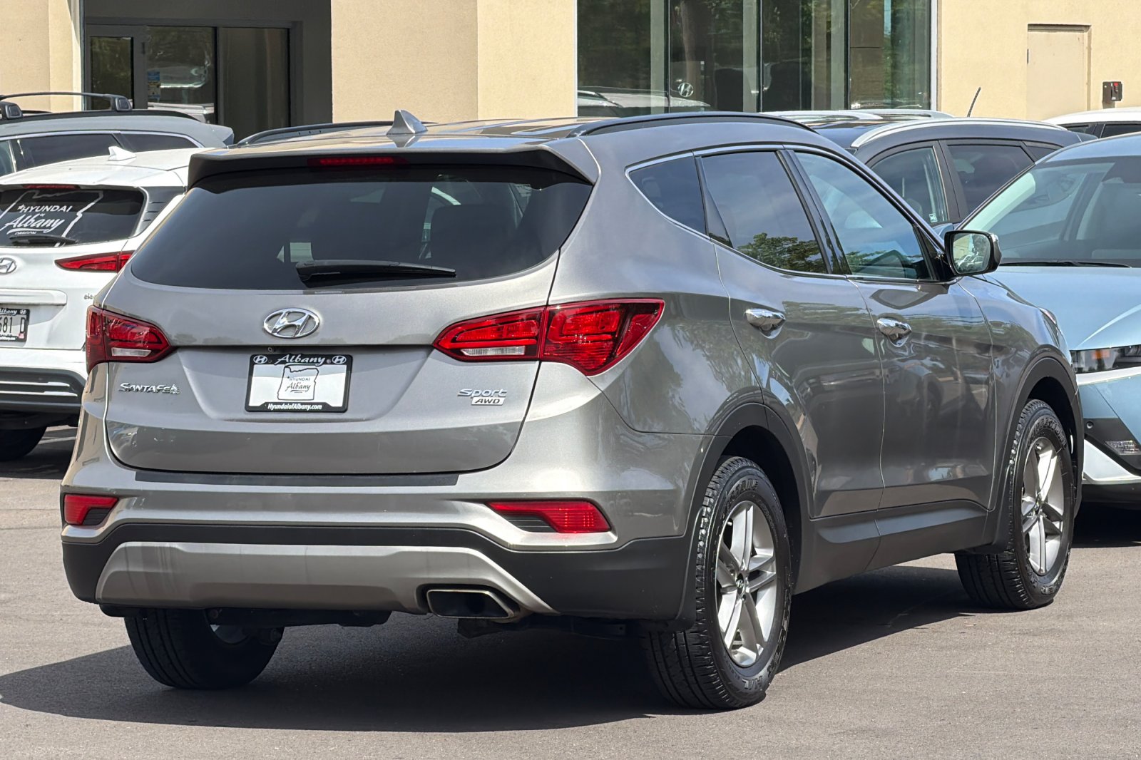 Used 2018 Gray Hyundai 2.4 Base image 4