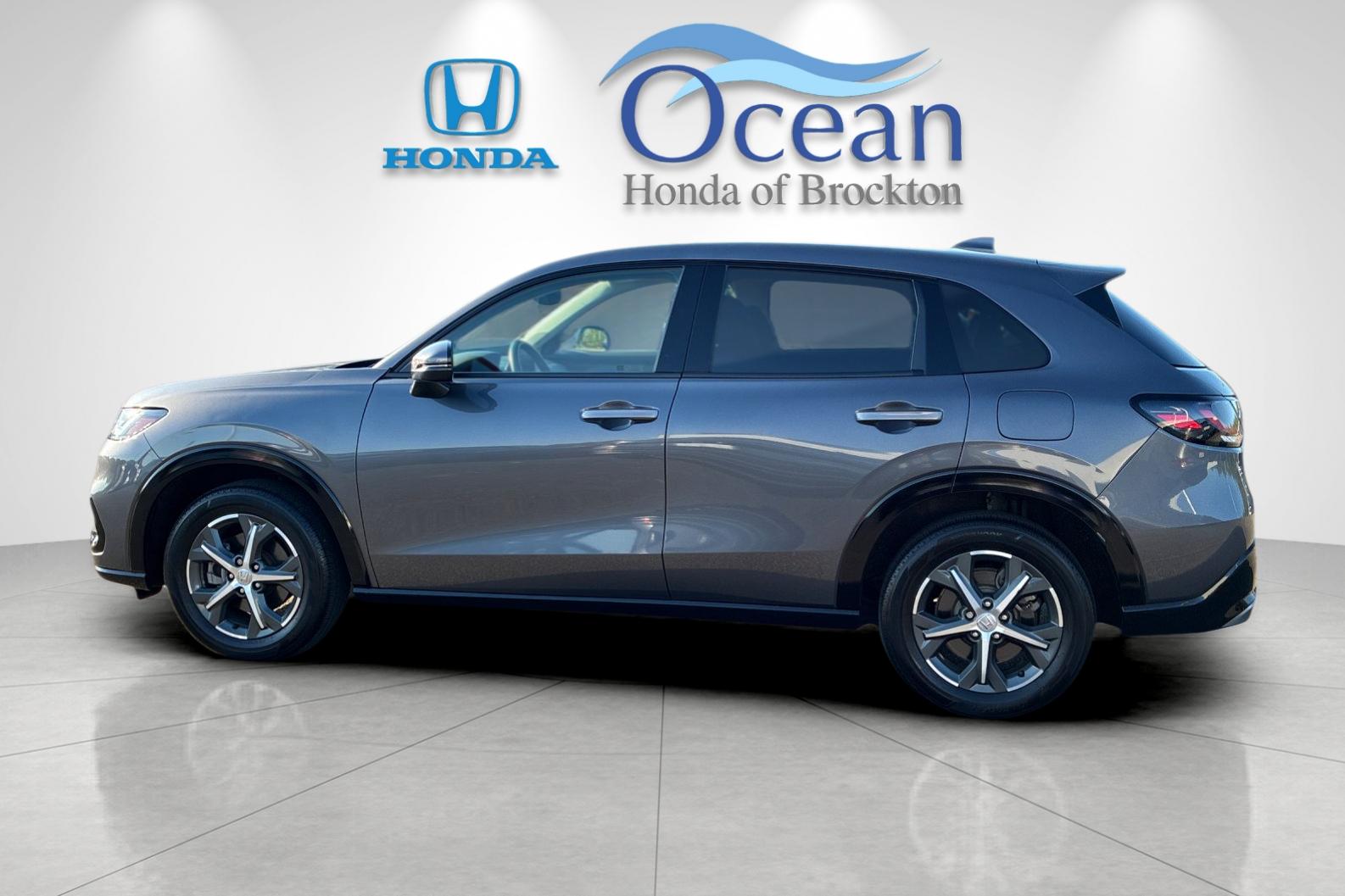 Used 2025 Modern Steel Metallic Honda EX-L image 6
