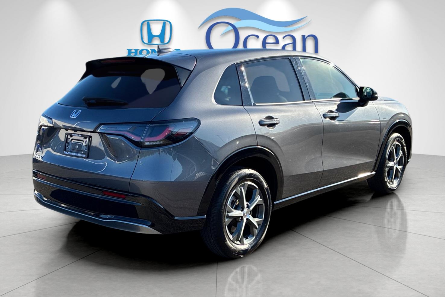 Used 2025 Modern Steel Metallic Honda EX-L image 3