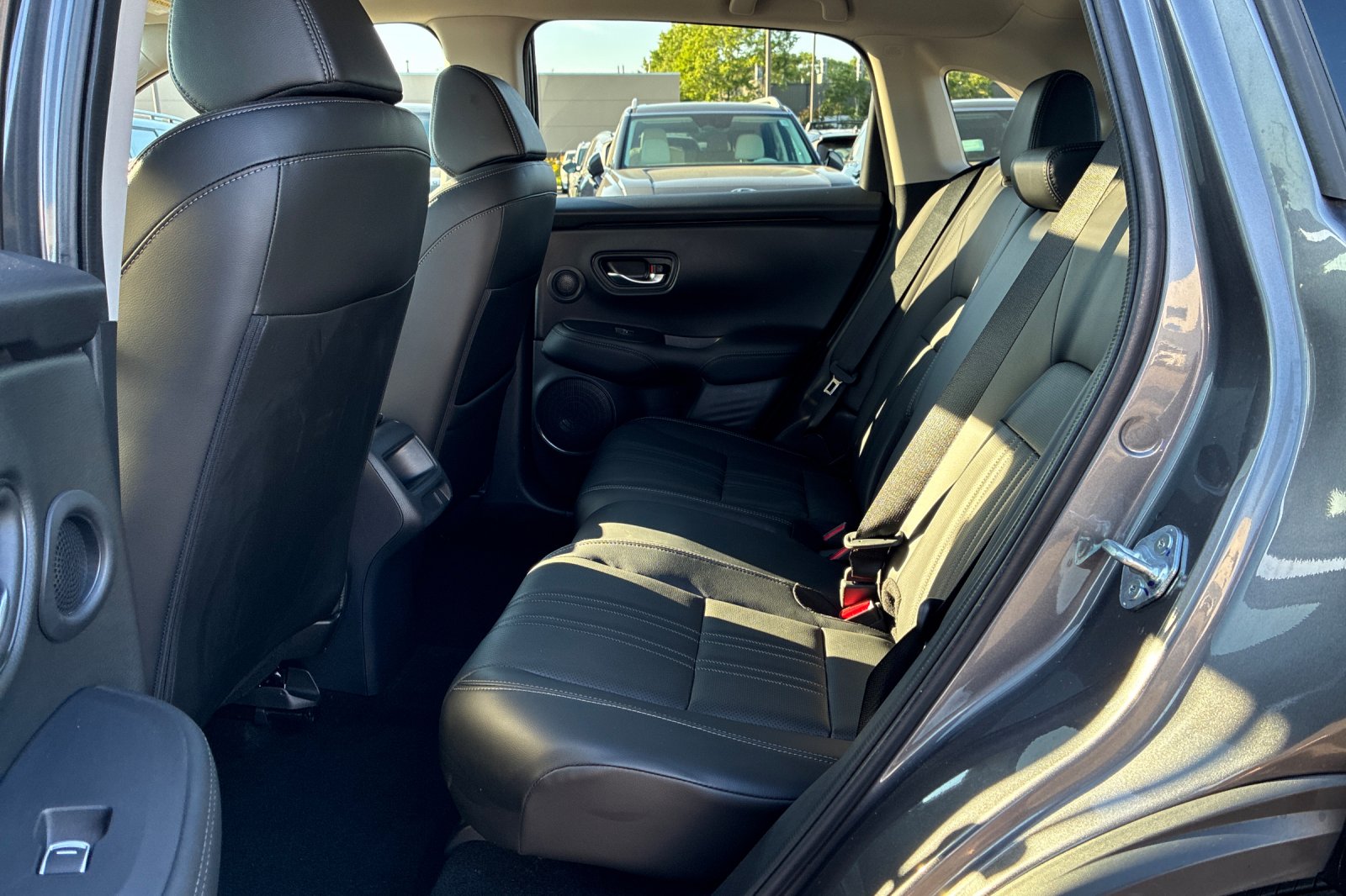 Used 2025 Modern Steel Metallic Honda EX-L image 13