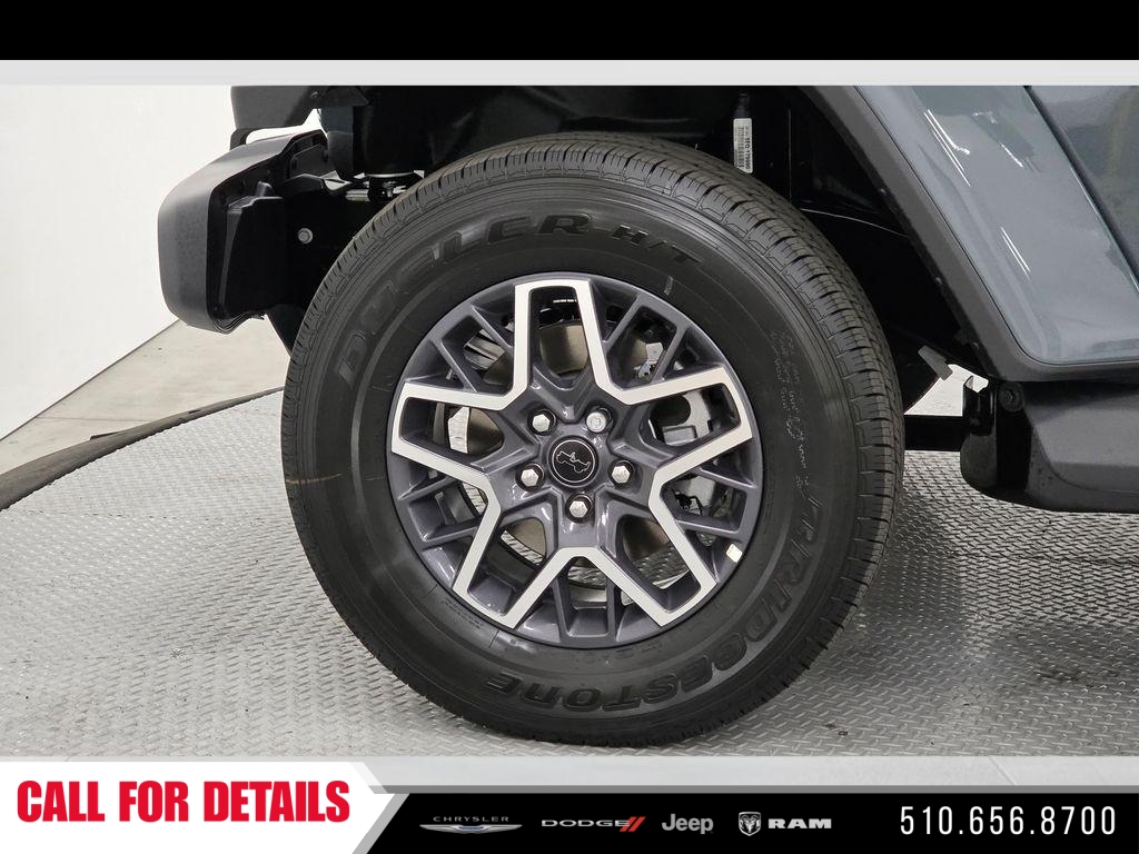 New 2026 Anvil Clear-Coat Exterior Paint Jeep Sahara image 9