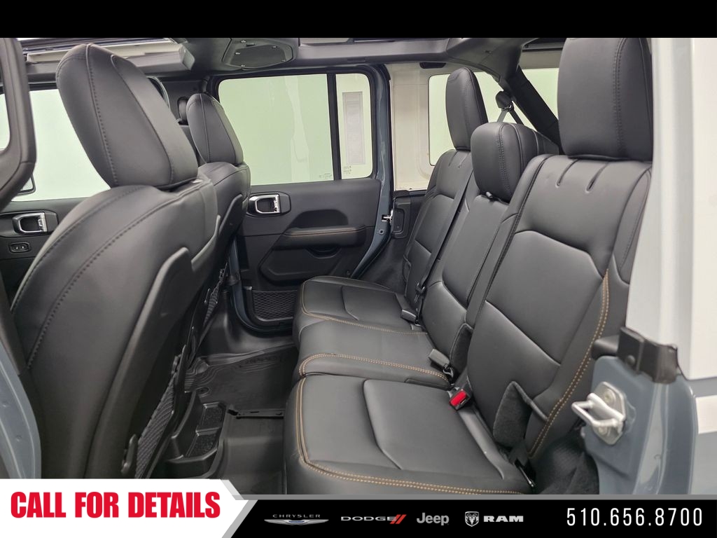 New 2026 Anvil Clear-Coat Exterior Paint Jeep Sahara image 13