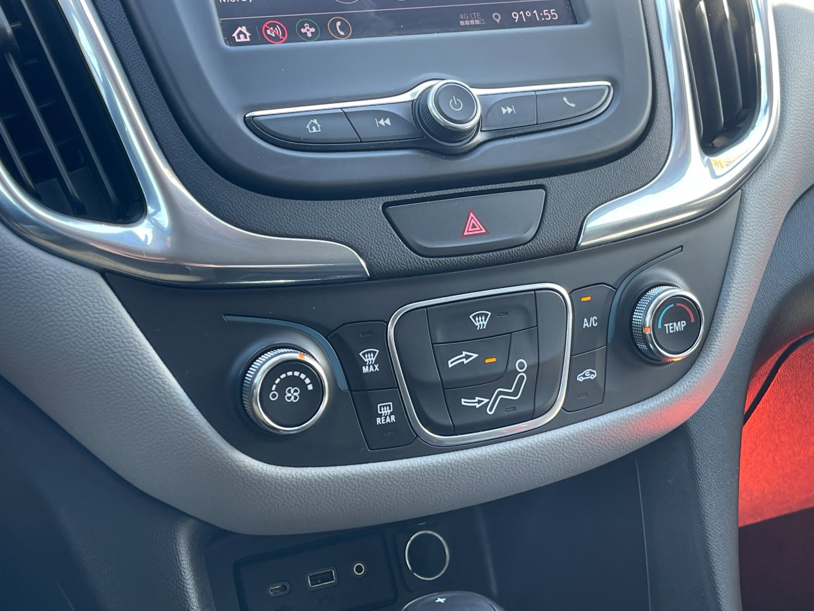 Used 2020 White Chevrolet LT image 22