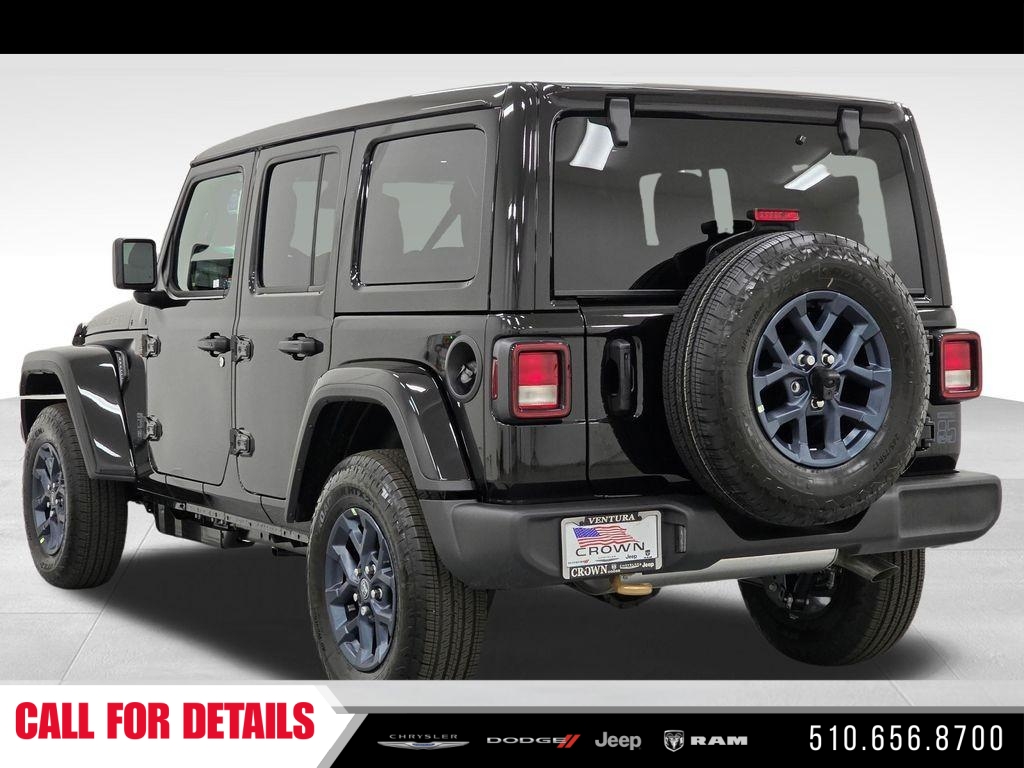 New 2026 Black Clear-Coat Exterior Paint Jeep 85th Anniversary Edition image 7