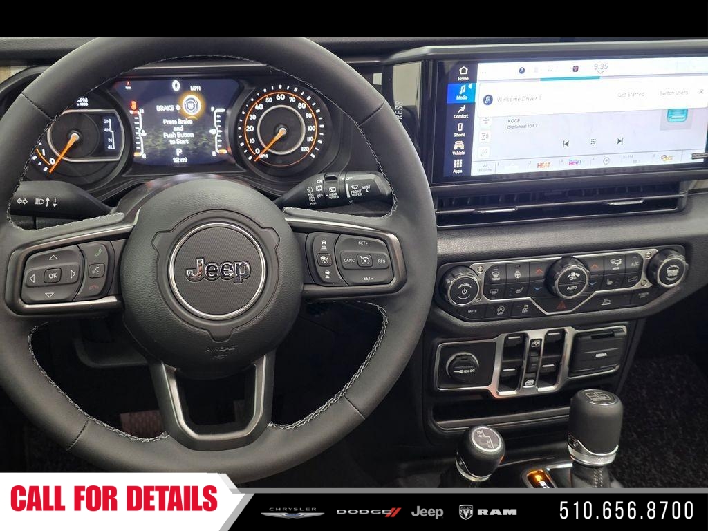New 2026 Black Clear-Coat Exterior Paint Jeep 85th Anniversary Edition image 11