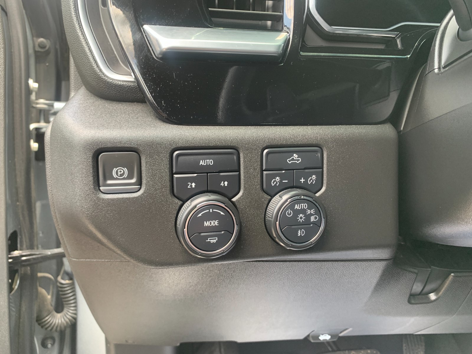 Used 2023 Gray Chevrolet RST image 32