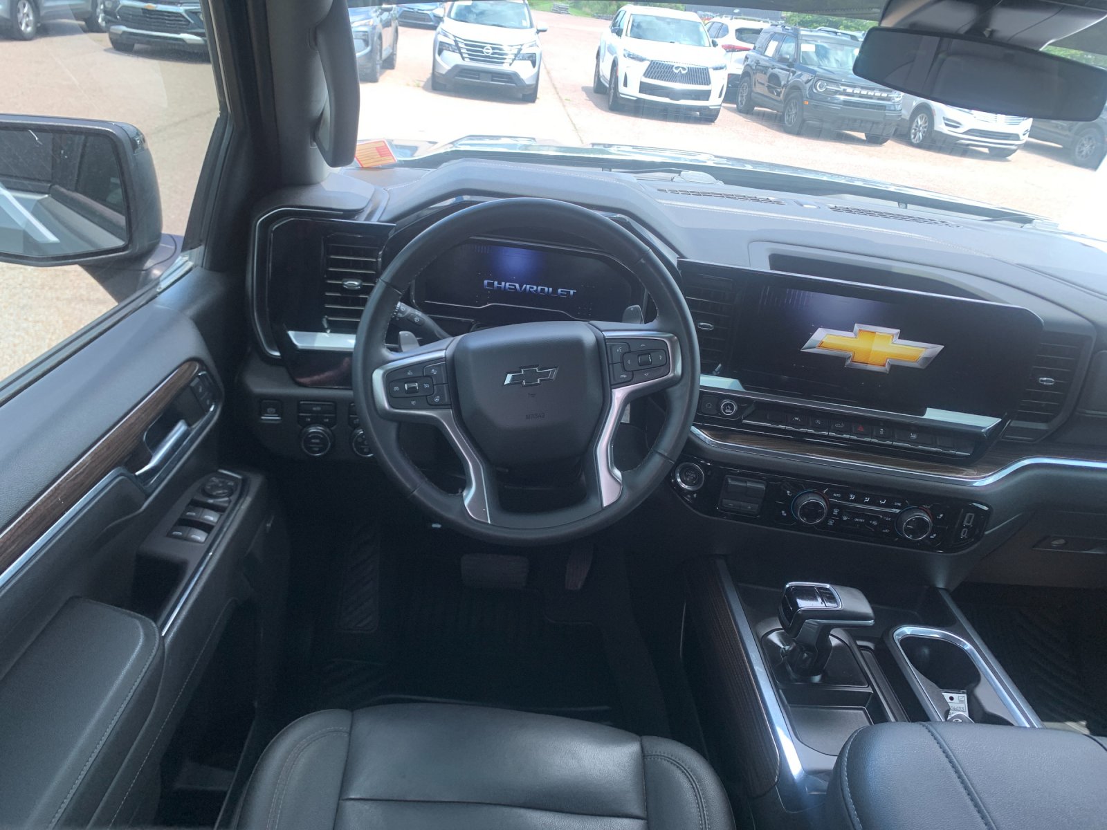 Used 2023 Gray Chevrolet RST image 18