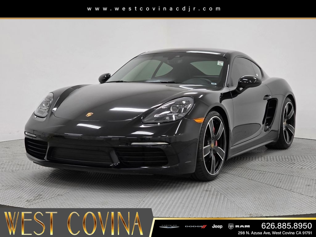 Used 2021  Porsche S image 4