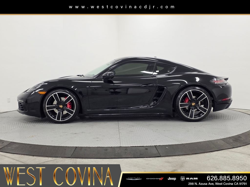 Used 2021  Porsche S image 5