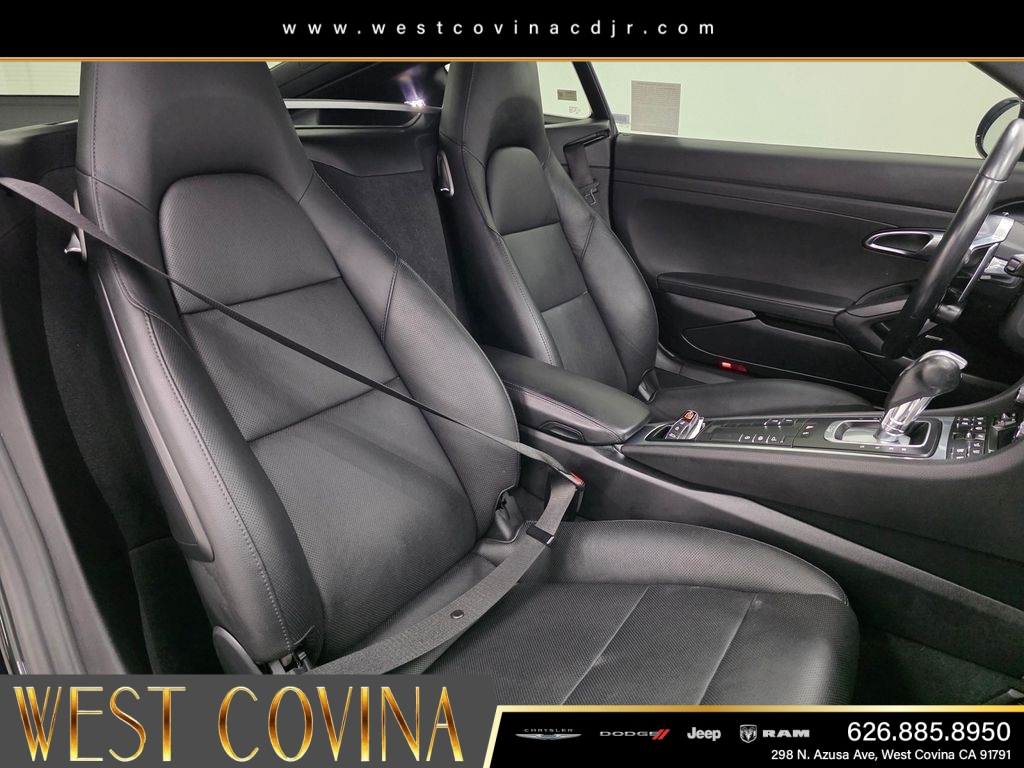 Used 2021  Porsche S image 13