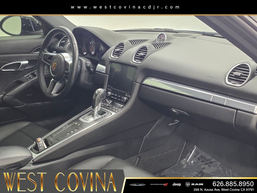 Used 2021  Porsche S image 16