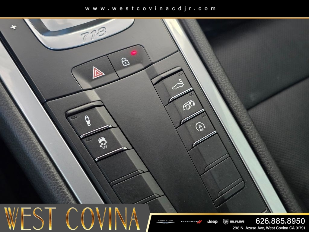 Used 2021  Porsche S image 26