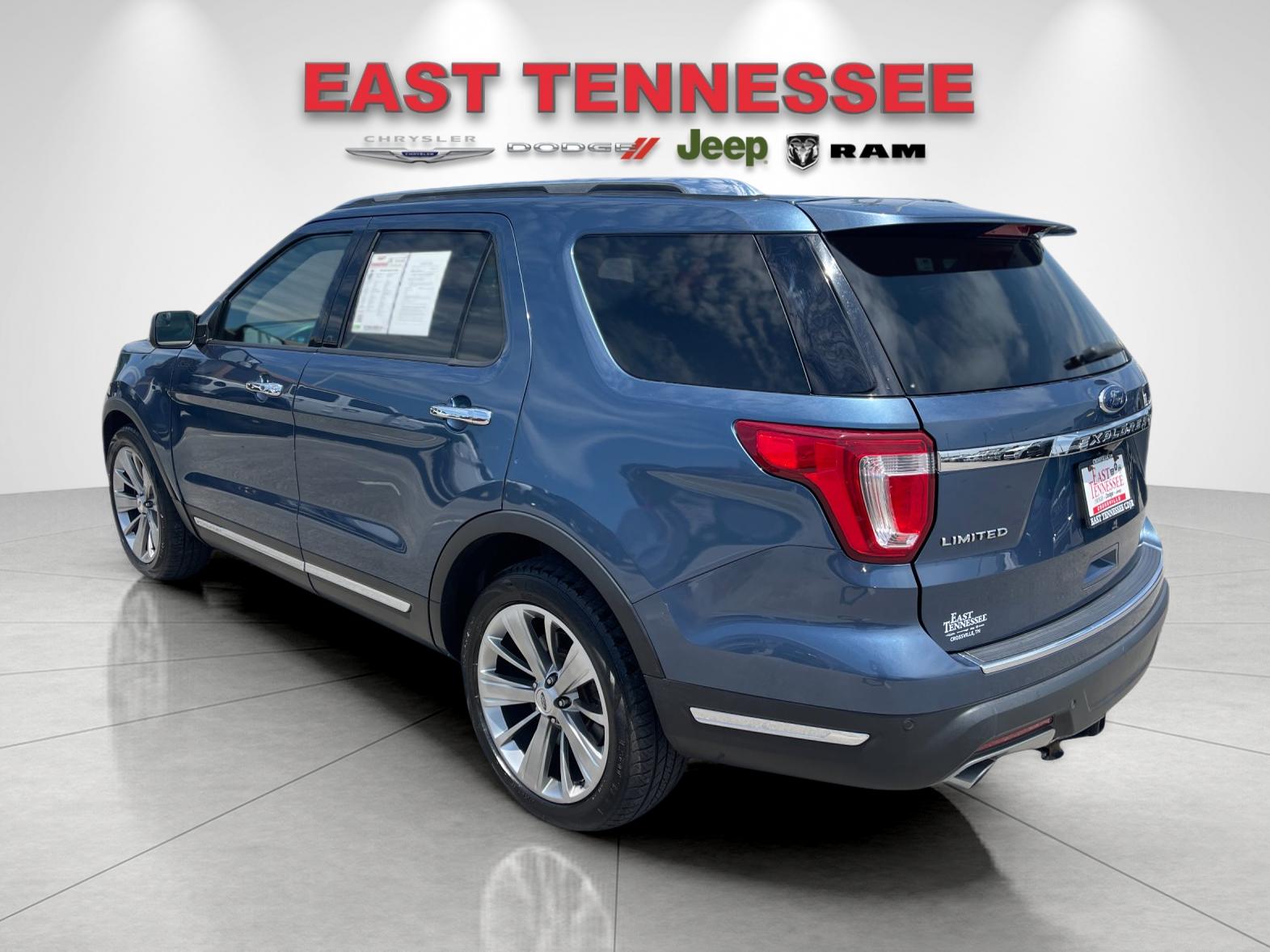 Used 2018 Blue Ford Limited image 5