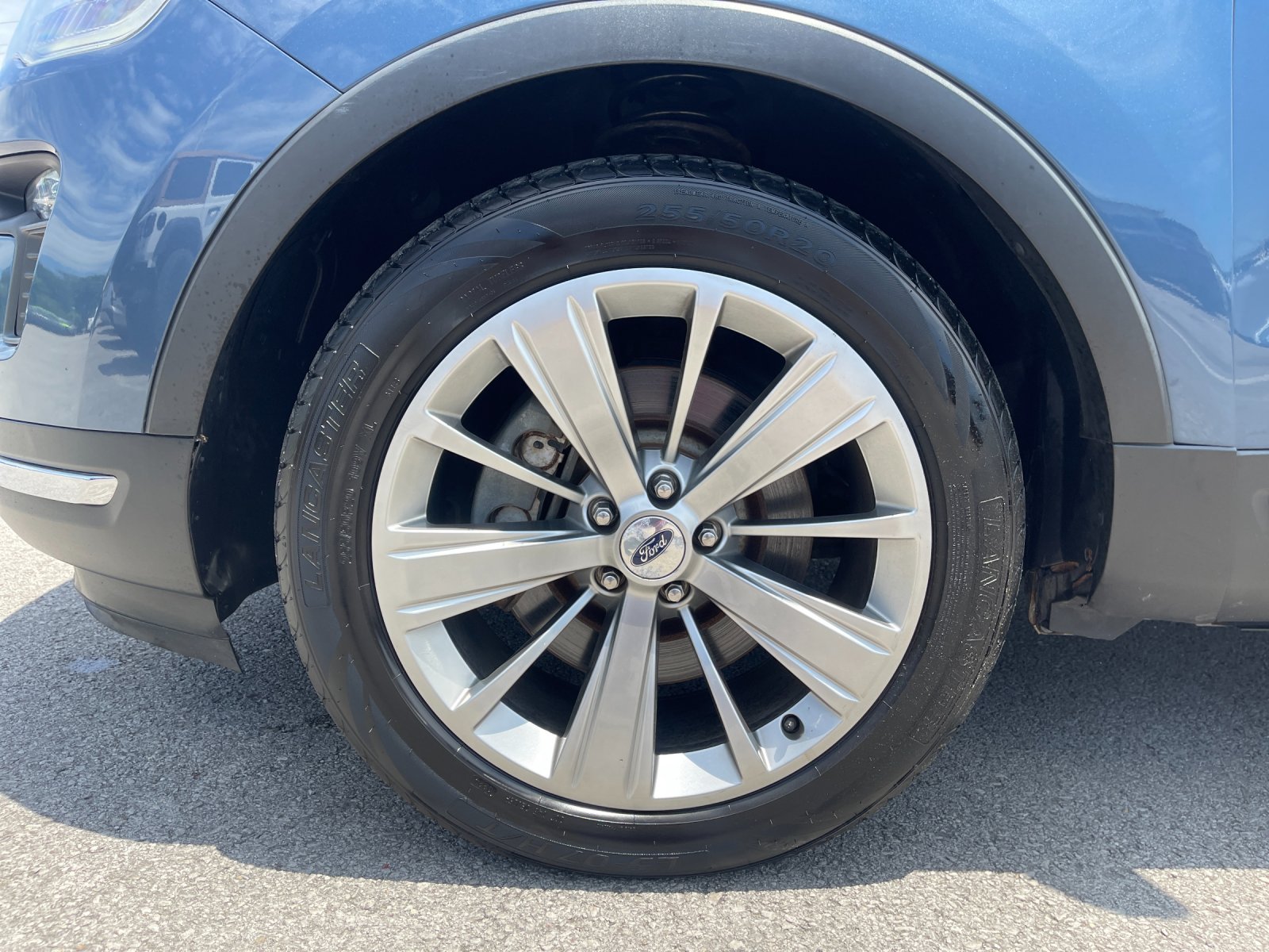 Used 2018 Blue Ford Limited image 27