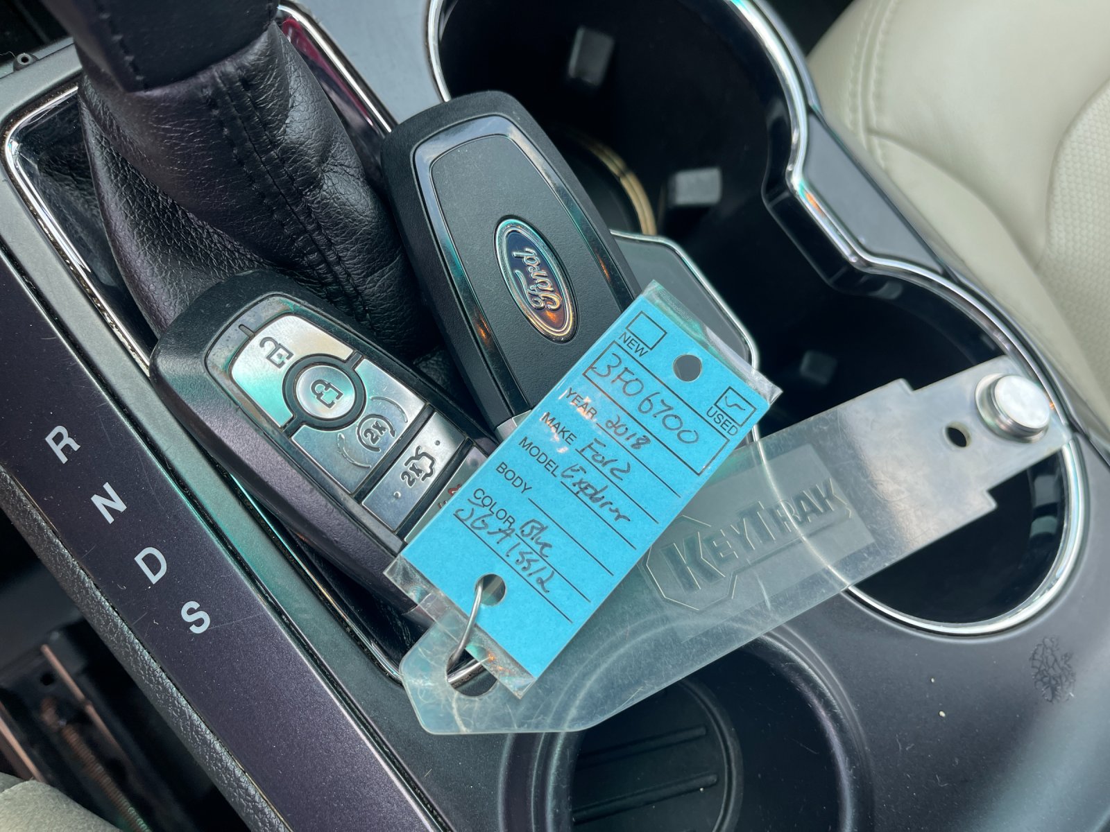 Used 2018 Blue Ford Limited image 10