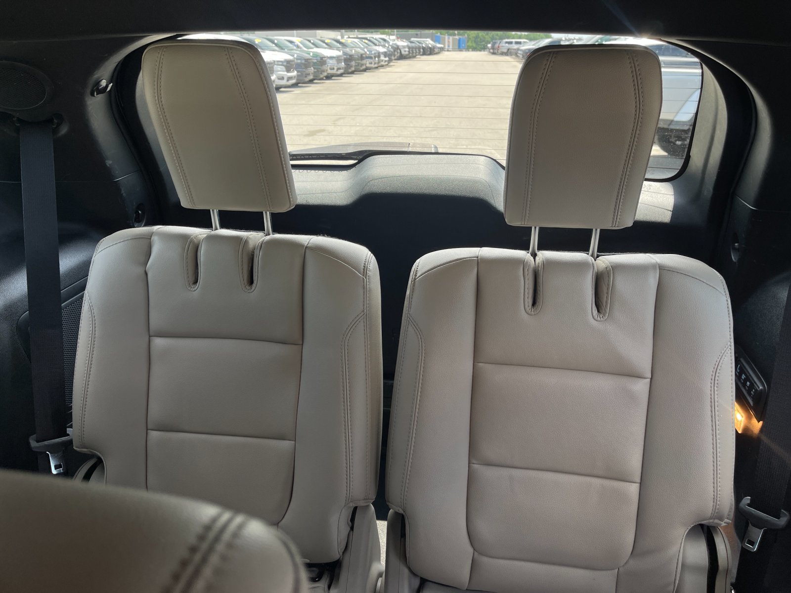 Used 2018 Blue Ford Limited image 17