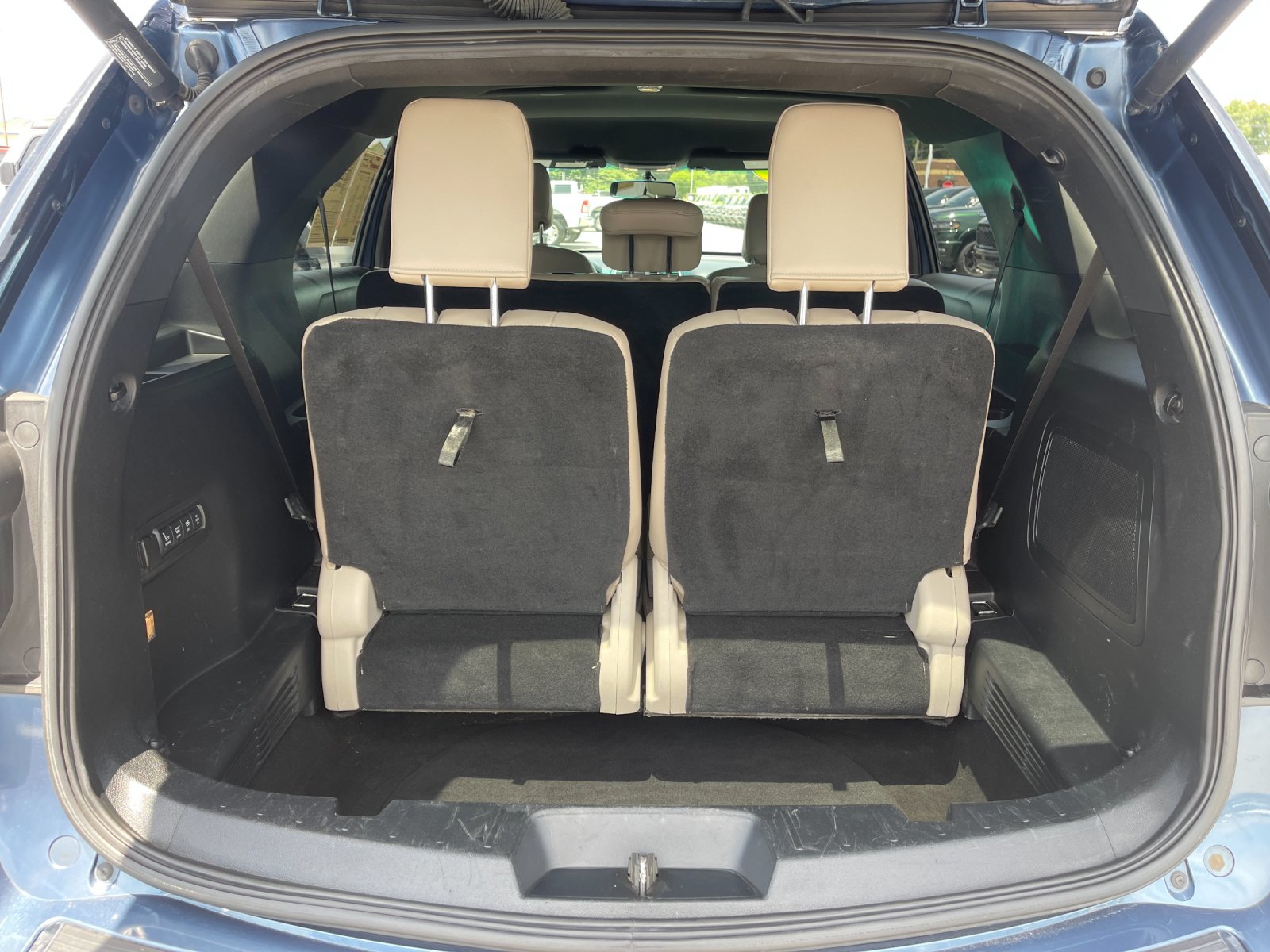 Used 2018 Blue Ford Limited image 18