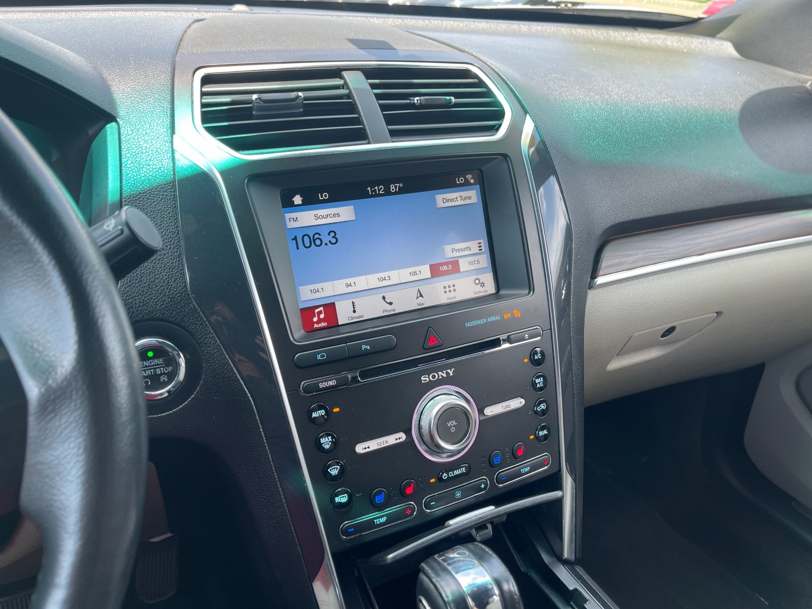 Used 2018 Blue Ford Limited image 21