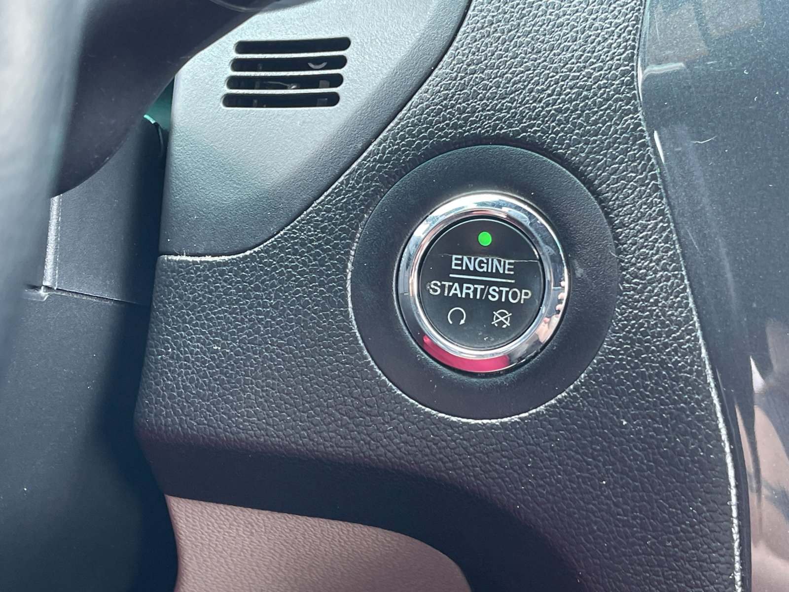 Used 2018 Blue Ford Limited image 25