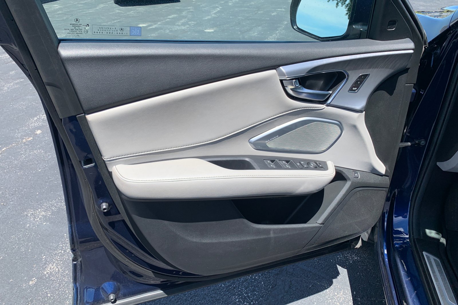 Used 2024  Acura Technology Package image 13