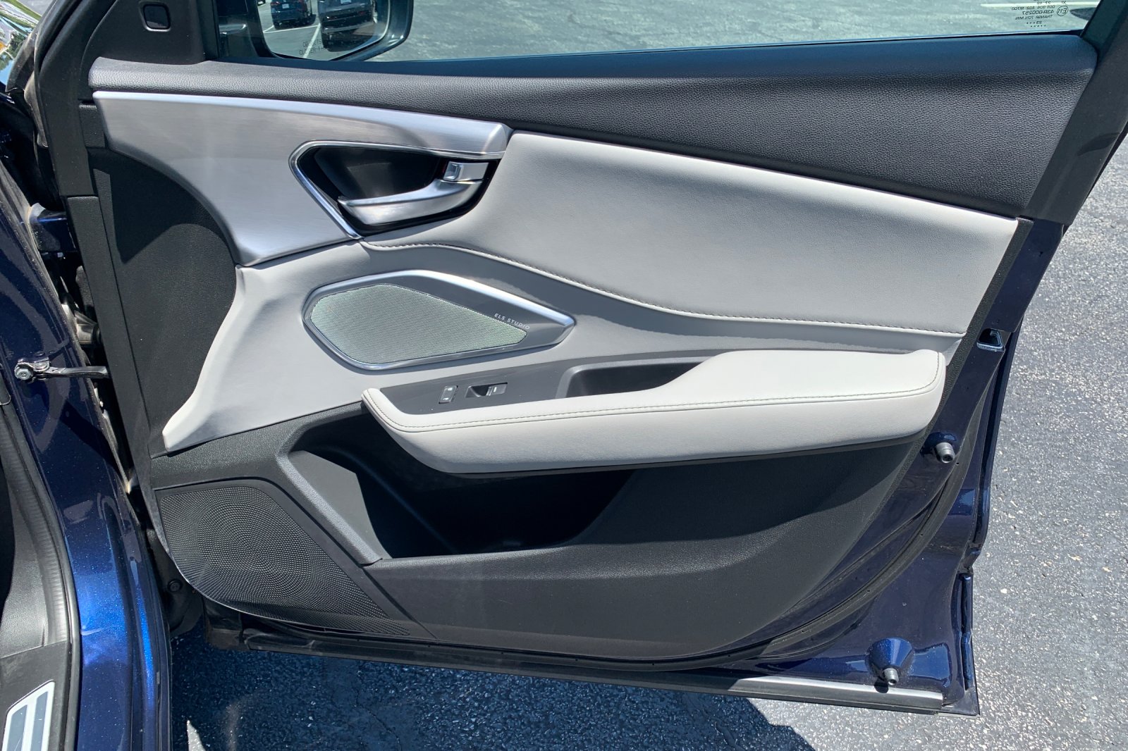 Used 2024  Acura Technology Package image 22