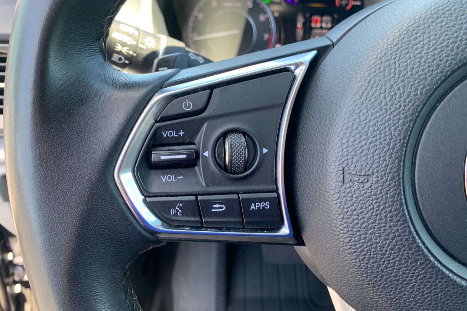 Used 2024  Acura Technology Package image 30