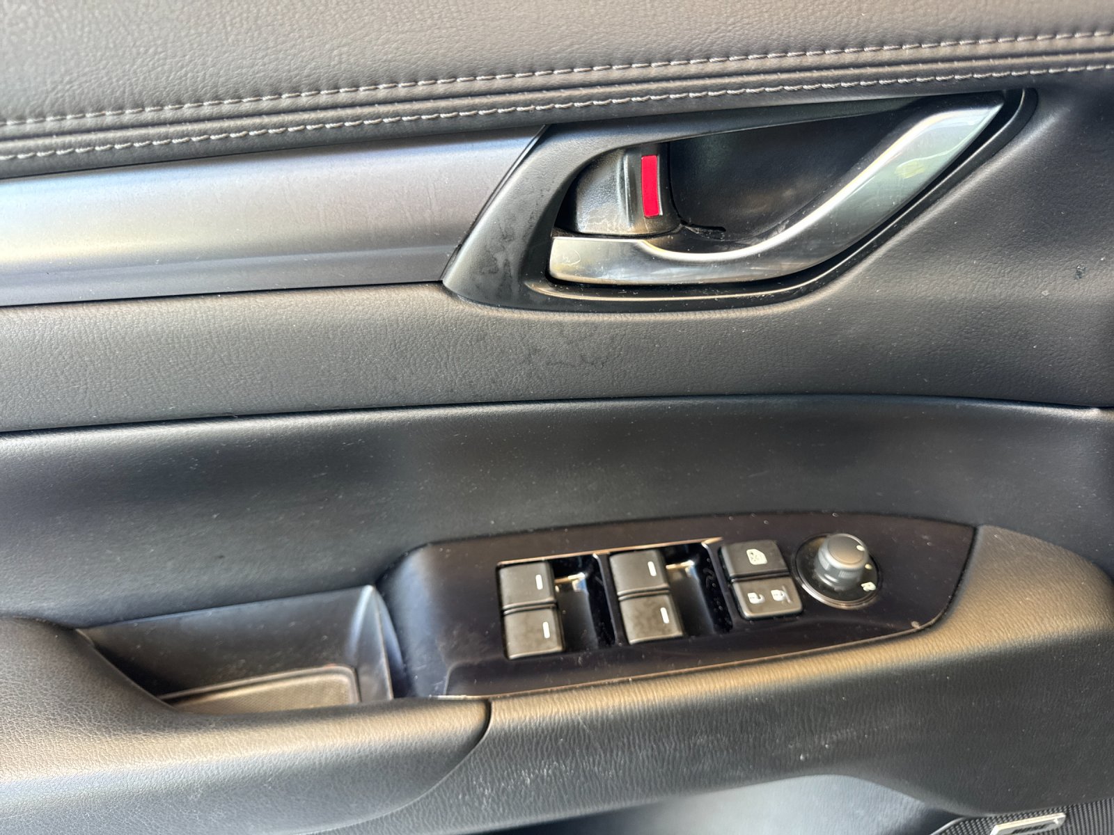 Used 2020 Black Mazda Touring image 10