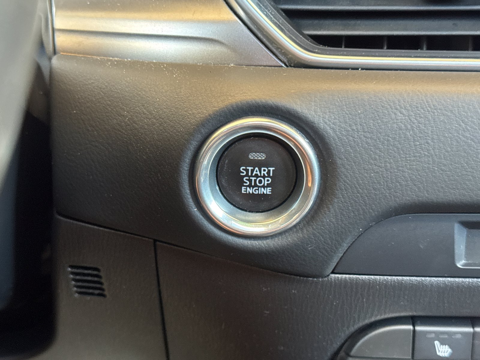 Used 2020 Black Mazda Touring image 21