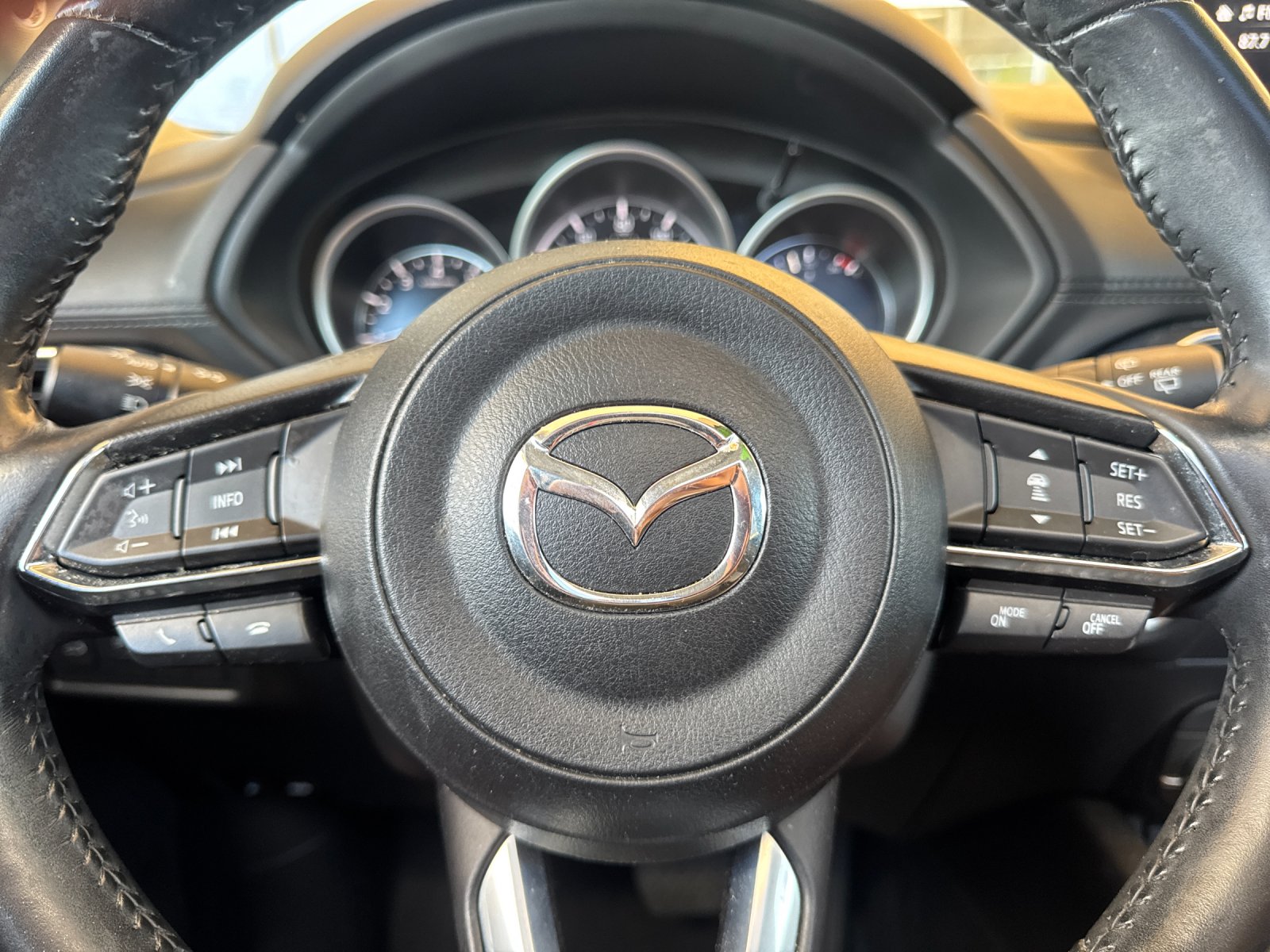Used 2020 Black Mazda Touring image 22