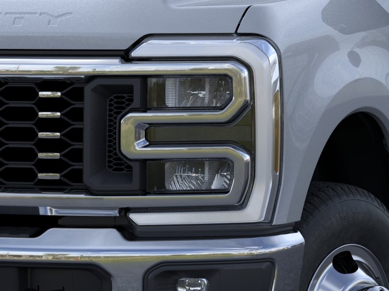 New 2026 Gray Metallic Ford F-350® Lariat® image 18