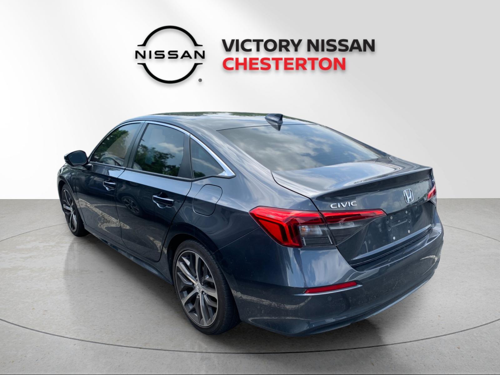 Used 2024 Gray Honda Touring image 2