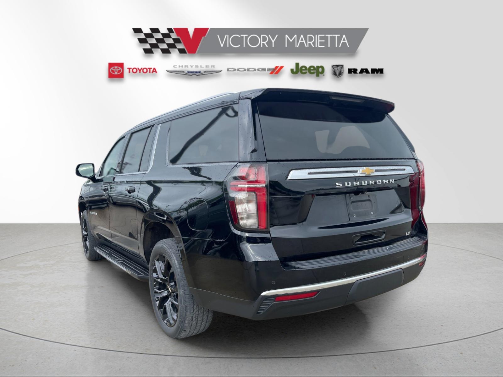Used 2022 Black Chevrolet LT image 3