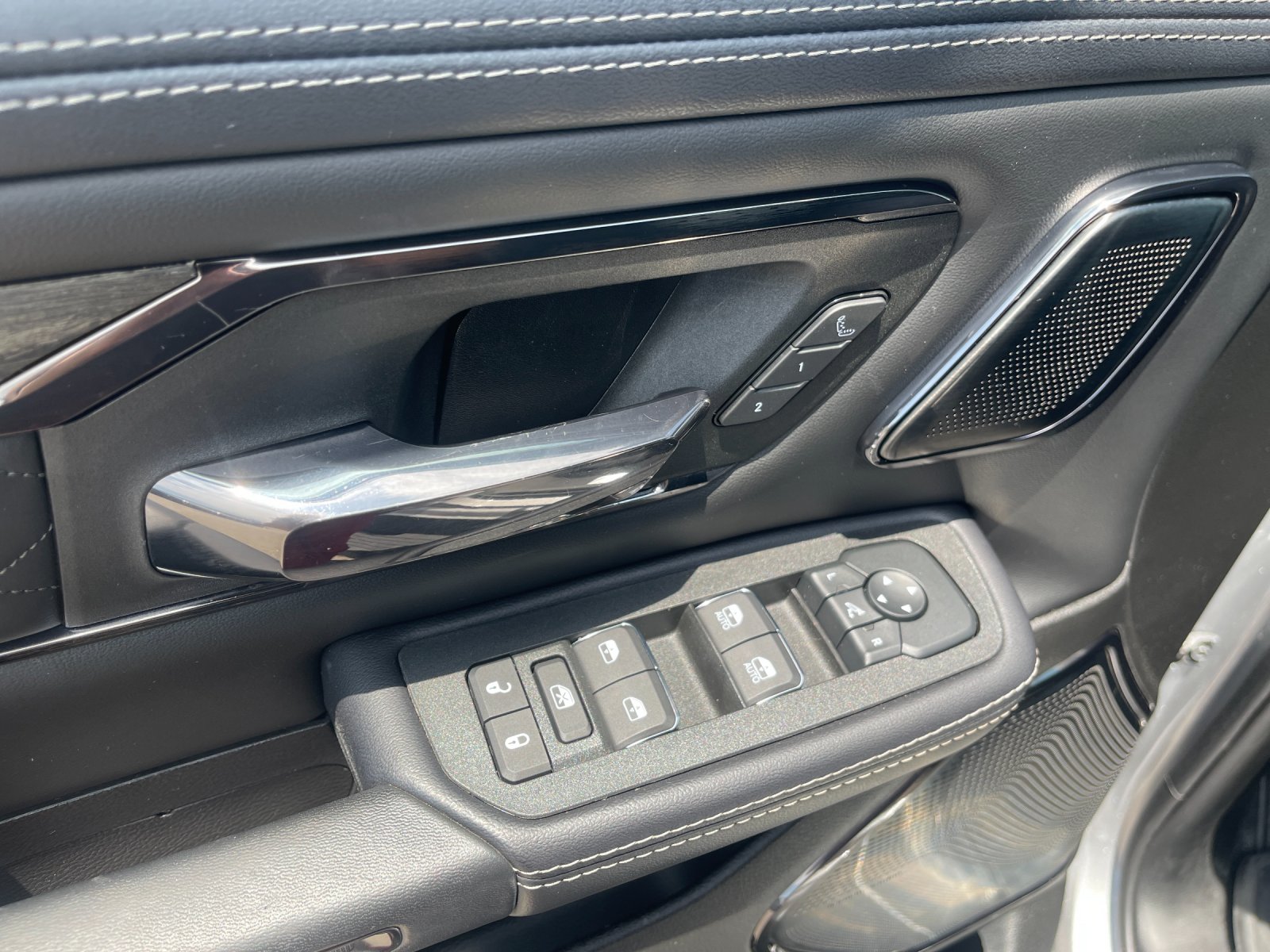 Used 2025 Silver Ram Limited image 13