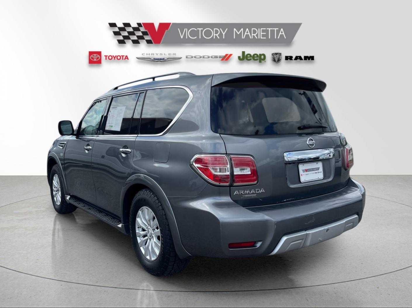 Used 2017 Gray Nissan SV image 3